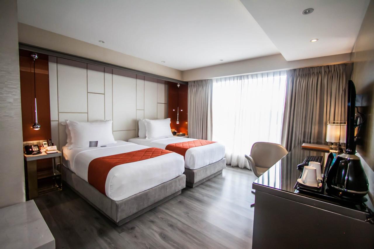 Hotel XYZ Tacloban Esterno foto