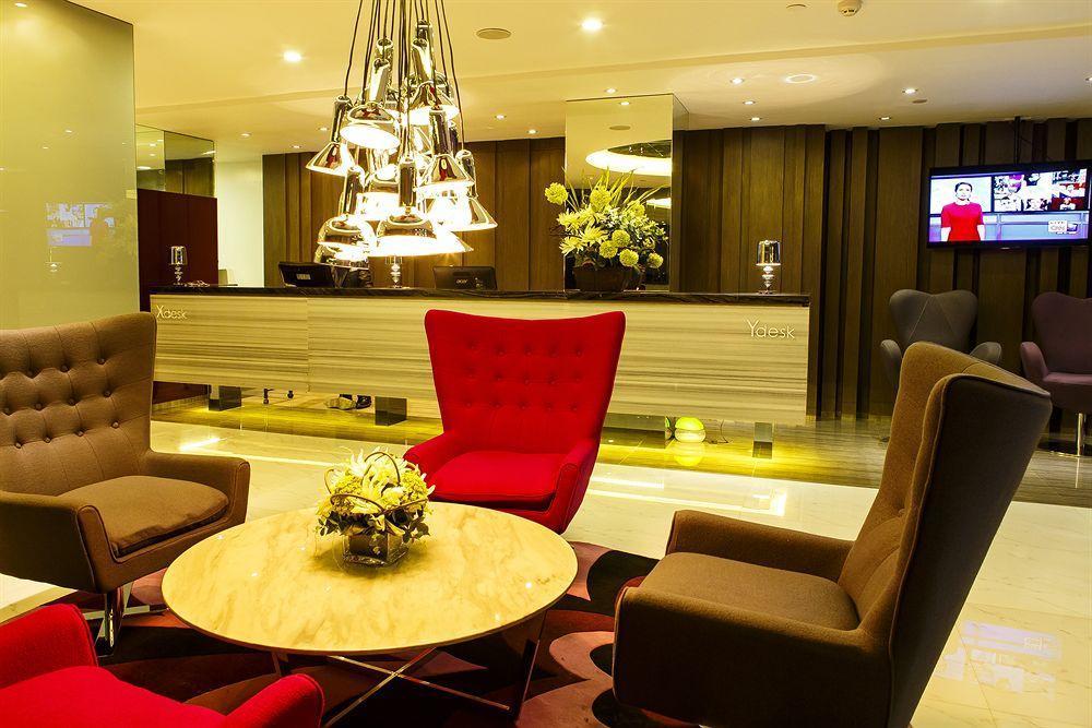 Hotel XYZ Tacloban Esterno foto