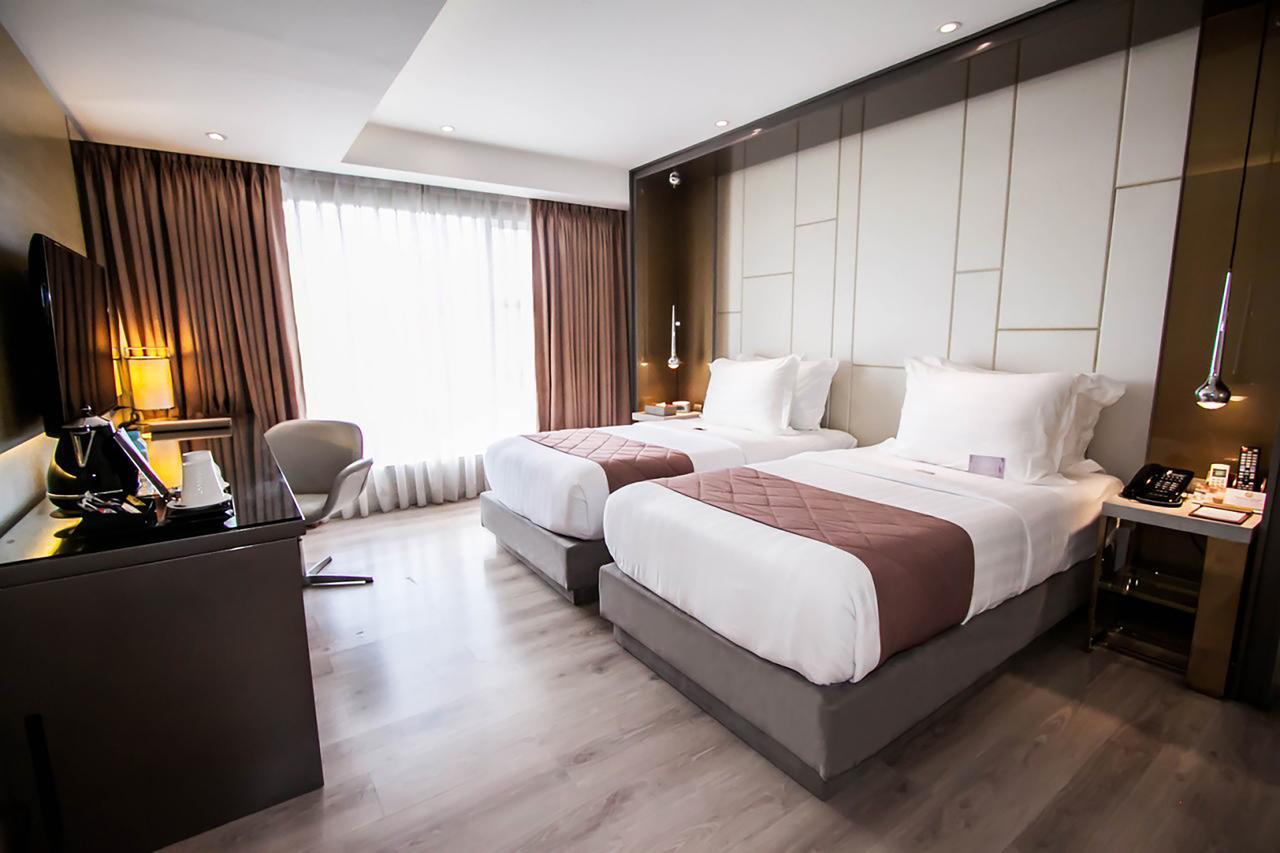 Hotel XYZ Tacloban Esterno foto
